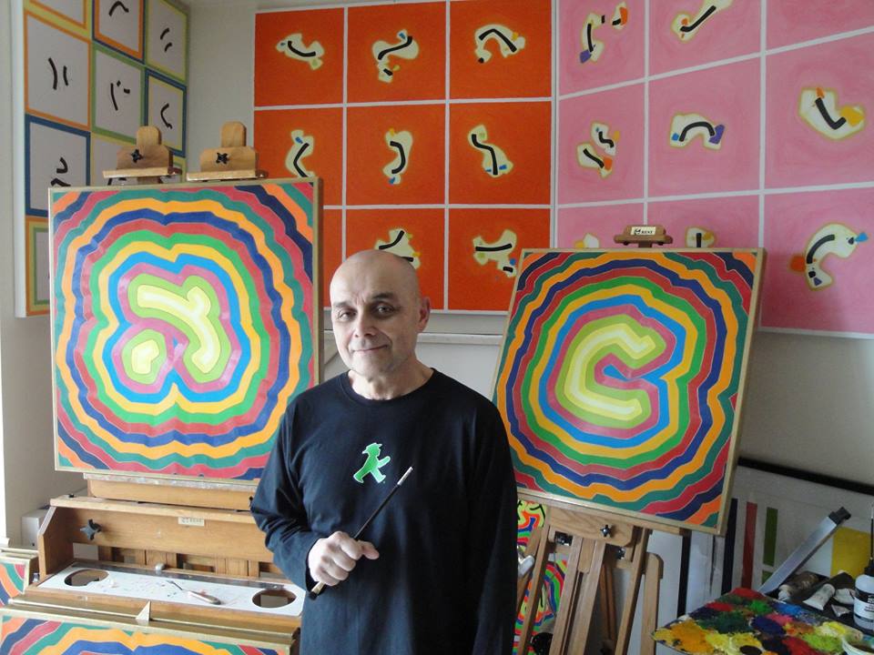The artist Mariscotti and some of his work. 