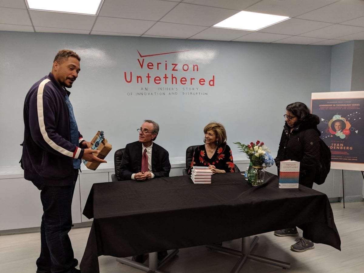 Ivan Seidenberg visits Pace University to meet students and sign new book Verizon Untethered